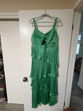 Abercrombie & Fitch | Dresses | Abercrombie Fitch Pleated Midi Dress Sage  Green | Poshmark
